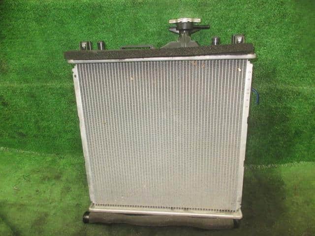Radiator MAZDA Carol 2013 DBA-HB25S 1A3915200 — photo 1