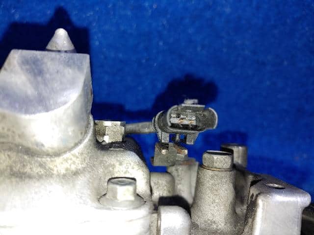 A/C Compressor BMW X3 2011 9225704-01 — photo 7