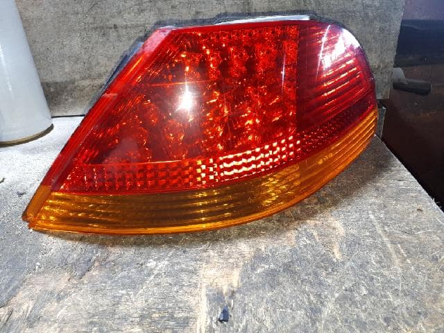 Right Tail Light BMW 2004 — photo 1
