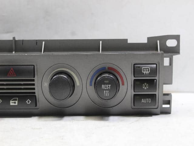 A/C & Heater Control panel BMW 7 Series 2004 64116942981 — photo 3