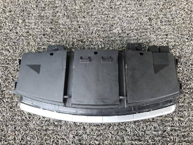 A/C & Heater Control panel MERCEDES-BENZ 2009 2218702658 — photo 4
