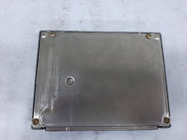 Engine Control Unit / ECU BMW 2003 — photo 3