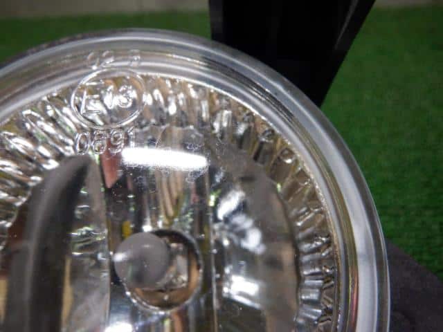 Right Fog Light SUBARU R2 2008 DBA-RC1 — photo 5