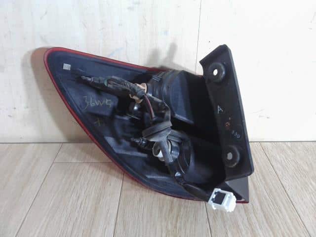 Right Tail Light NISSAN Wingroad 2006 DBA-Y12 — photo 2