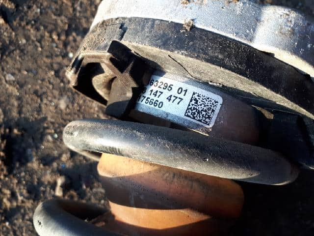 Front Right Shock Absorber BMW 2014 — photo 5