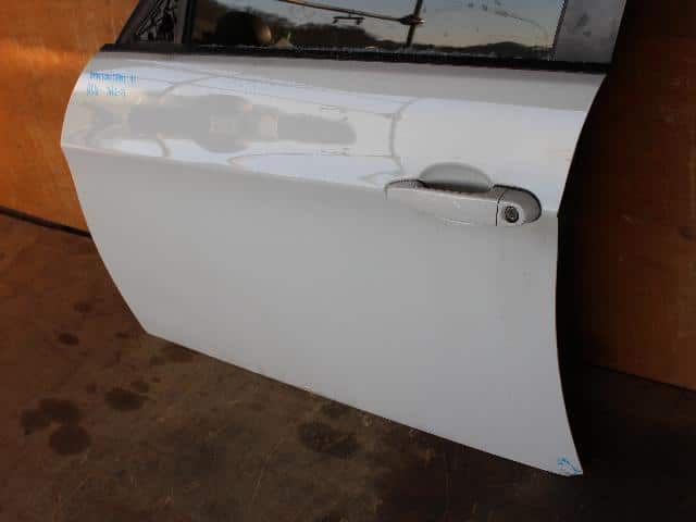 Front Left Door Panel BMW 2011 — photo 4