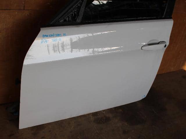 Front Left Door Panel BMW 2011 — photo 3