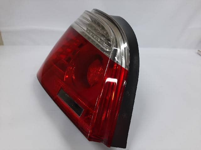 Left Tail Light BMW 7 Series 2008 — photo 6