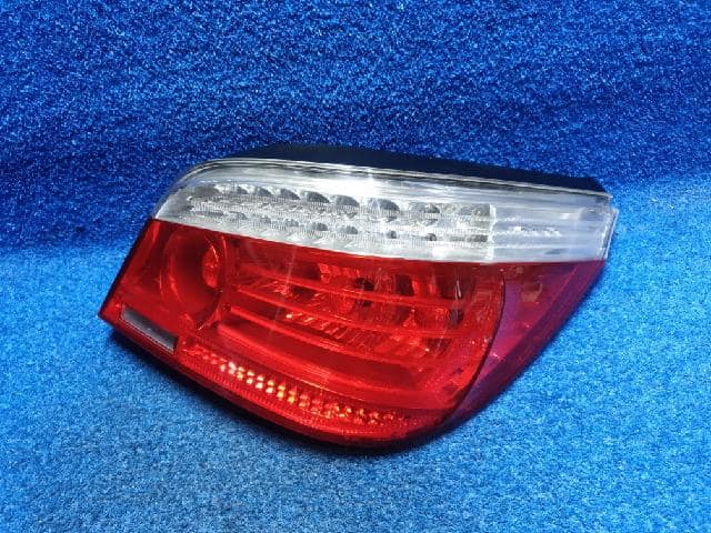 Right Tail Light BMW 2010 7361882 — photo 1