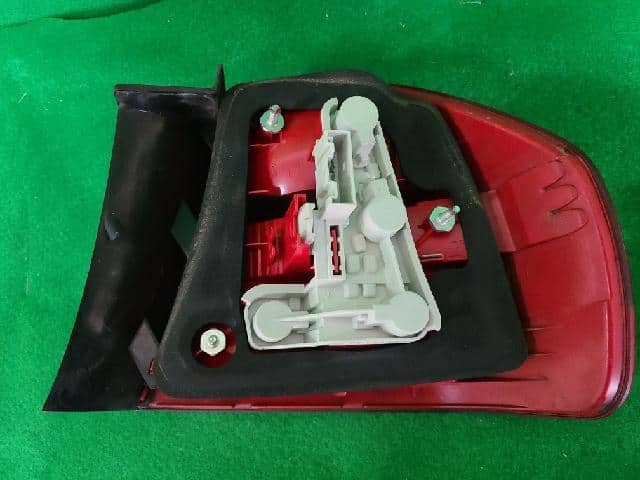 Left Tail Light BMW 3 Series 2005 6 937 457 05 — photo 5