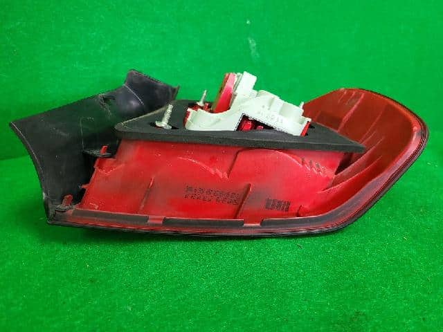 Left Tail Light BMW 3 Series 2005 6 937 457 05 — photo 7