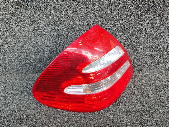Left Tail Light MERCEDES-BENZ E-Class 2006 — photo 2