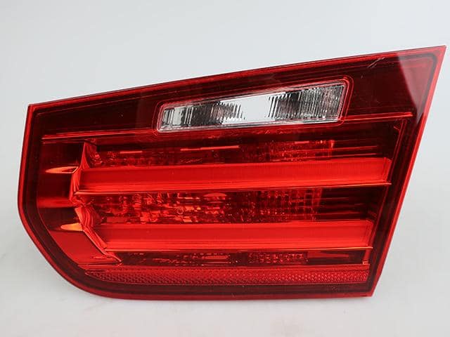 Right Tail Light BMW 3 Series 2014 — photo 2
