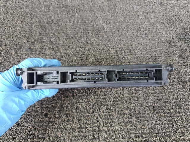 ABS Control Module MERCEDES-BENZ 2010 A2218707293 — photo 4