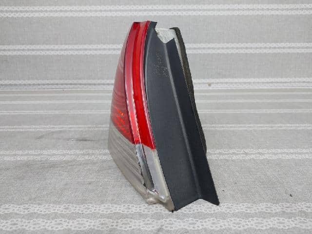 Left Tail Light BMW 2003 — photo 3