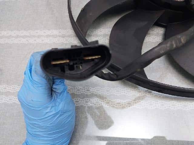 Radiator Cooling Fan BMW 2012 7575564-05 — photo 6