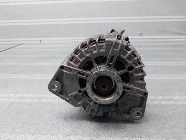 Alternator MERCEDES-BENZ 2018 A 000 906 83 02 — photo 2