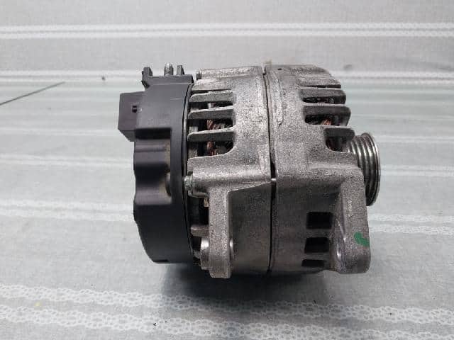 Alternator MERCEDES-BENZ 2018 A 000 906 83 02 — photo 3