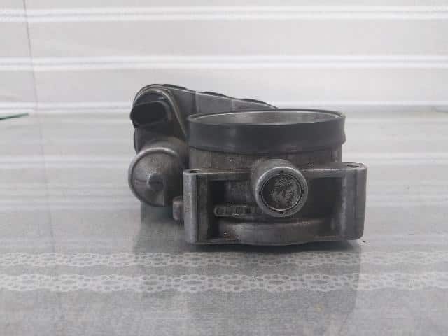 Throttle Body BMW 7 Series 2001 1 435 959 — photo 3