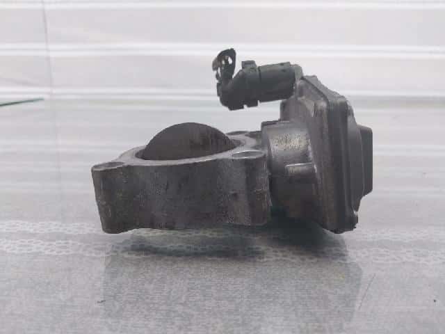 Throttle Body BMW 2013 1354-7 810 752-02 — photo 4
