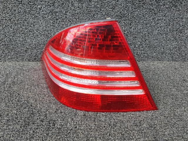 Left Tail Light MERCEDES-BENZ S-Class 2004 — photo 1