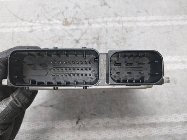 Engine Control Unit / ECU BMW 2008 1 277 022 189 — photo 3