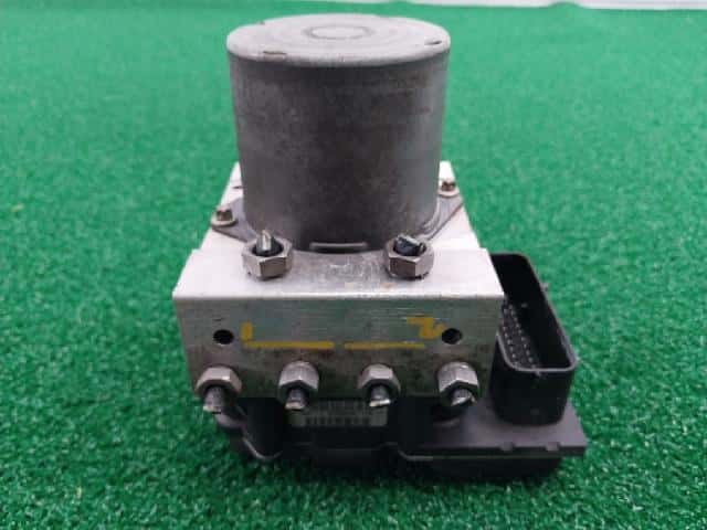 ABS Control Module BMW X3 2006 3481 6762059-01 — photo 2