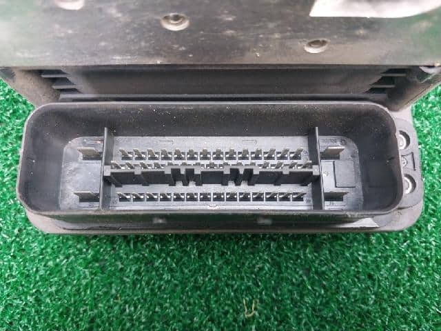 ABS Control Module BMW 2008 3451 6774679-03 — photo 6