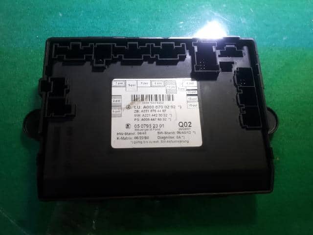 ABS Control Module MERCEDES-BENZ 2008 A000 870 02 92 — photo 4