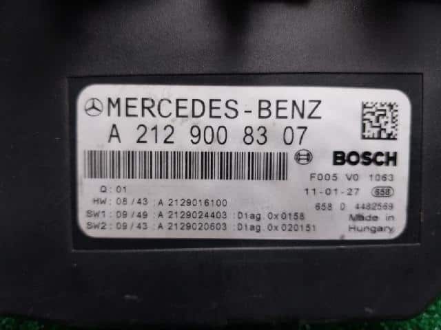Fuse Box MERCEDES-BENZ 2011 A212 900 8307 — photo 4