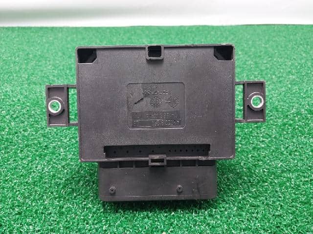 ABS Control Module BMW 2016 EB686327704 — photo 2