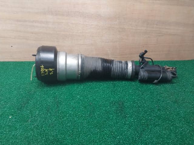 Front Left Shock Absorber MERCEDES-BENZ S-Class 2006 44-109462 — photo 1
