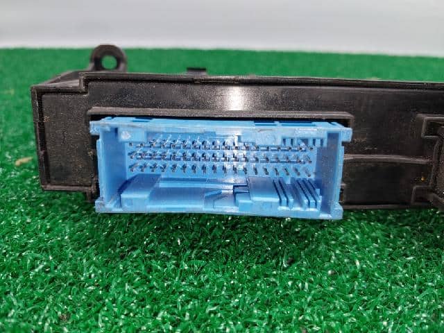 ABS Control Module BMW 2010 6135 9229876-02 — photo 3