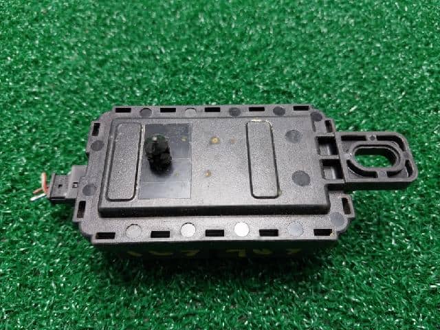 ABS Control Module BMW 3 Series 2013 9269636-01 — photo 2