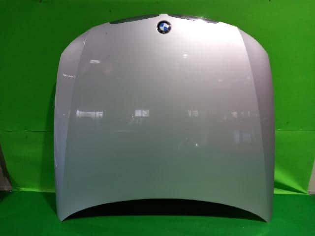Bonnet Hood BMW 3 Series 2005 — photo 1