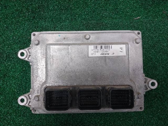Engine Control Unit / ECU HONDA CR-V 2007 37820-RZA-D73 — photo 1