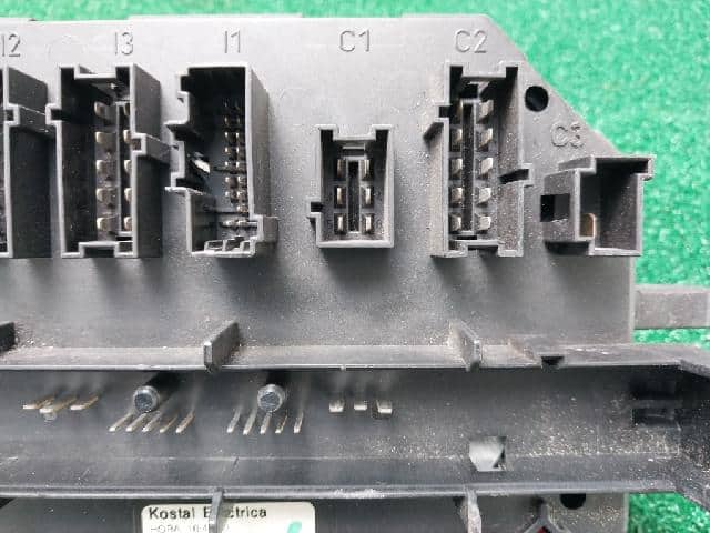Fuse Box MERCEDES-BENZ 2008 A 221 540 46 50 — photo 3
