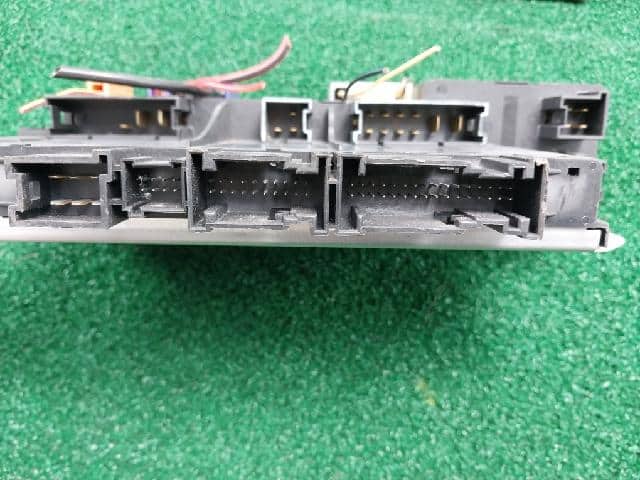 Fuse Box MERCEDES-BENZ S-Class 2005 A 000 540 56 50 — photo 4