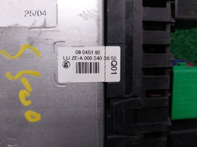 Fuse Box MERCEDES-BENZ S-Class 2005 A 000 540 56 50 — photo 5