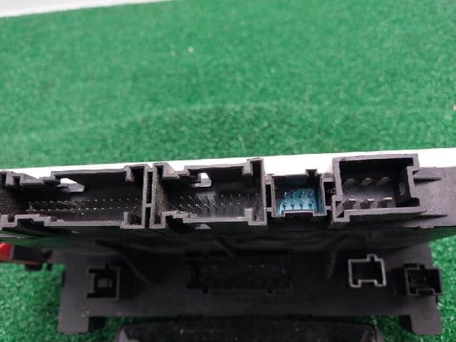 Fuse Box MERCEDES-BENZ S-Class 2000 A 000 540 42 50 — photo 5