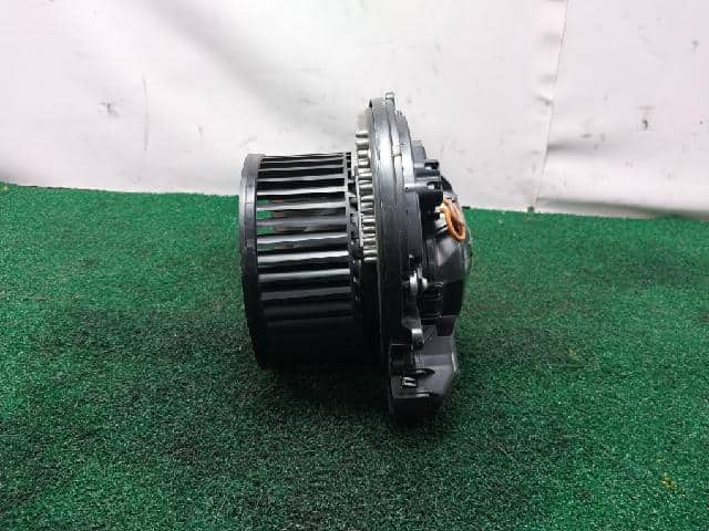 Blower Motor BMW 3 Series 2016 9319919-01 — photo 2