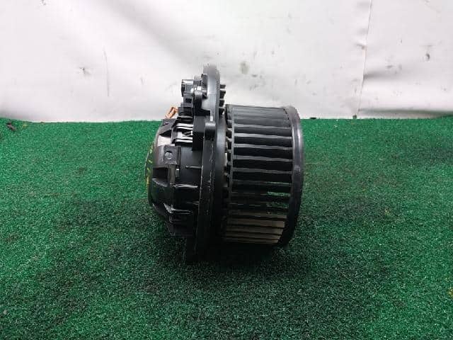 Blower Motor BMW 3 Series 2016 9319919-01 — photo 3