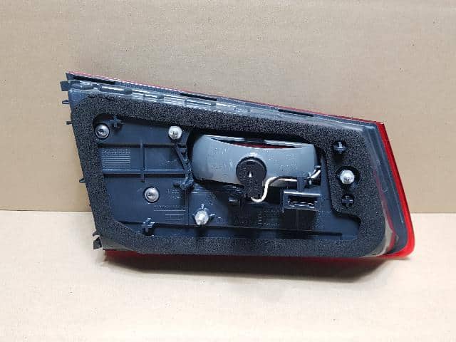 Right Tail Light BMW 2019 63218493050 — photo 4