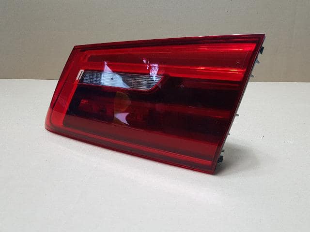 Right Tail Light BMW 2019 63218493050 — photo 2