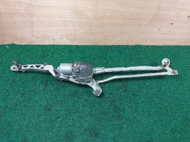 Front Wiper Motor MERCEDES-BENZ 2013 — photo 2
