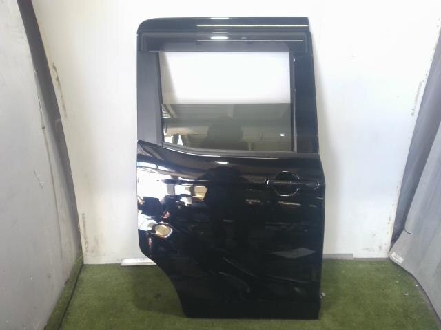 Rear Right Door Assembly NISSAN Dayz roox 2019 DBA-B21A — photo 1