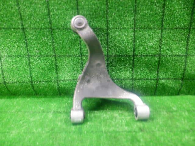 Rear Right Upper Control Arm NISSAN Presage 2006 CBA-PU31 — photo 1