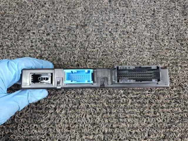 ABS Control Module BMW 2010 9266409 — photo 3