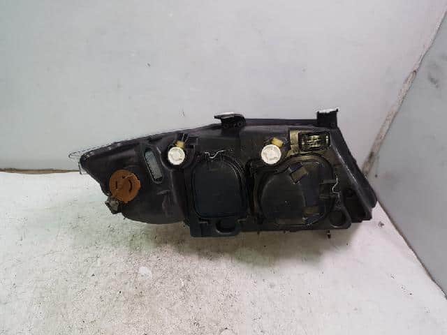Left Headlight BMW 3 Series 2006 — photo 4