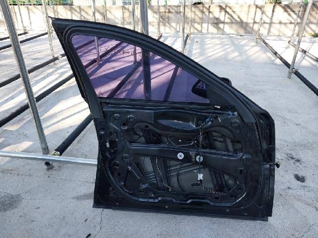 Front Left Door Panel BMW 2012 — photo 5